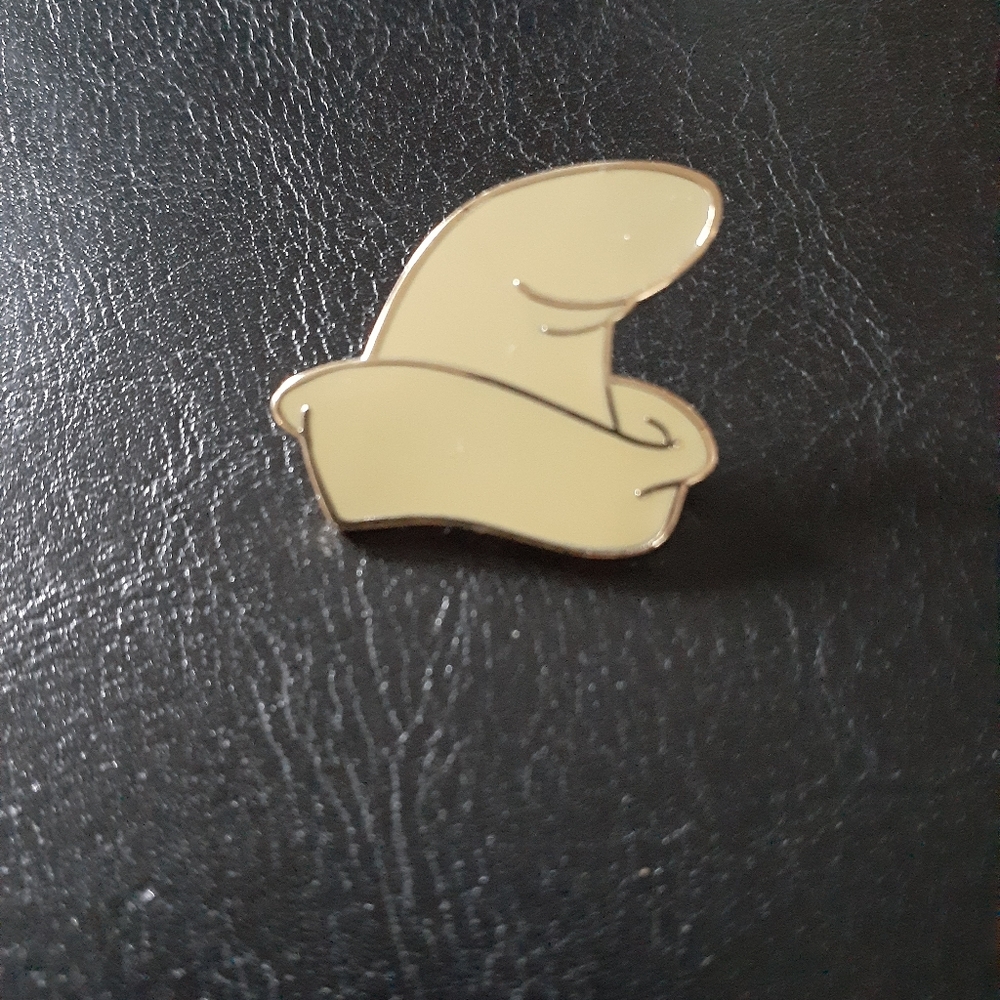 Disney's Dumbo Hatbox Pin-Cast Exclusive-2002